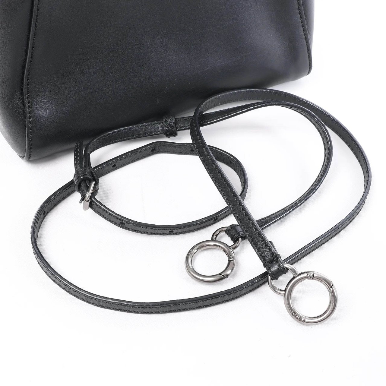Fendi Peekaboo Mini Leather 2Way Handbag in Black 8BN227 Zwart