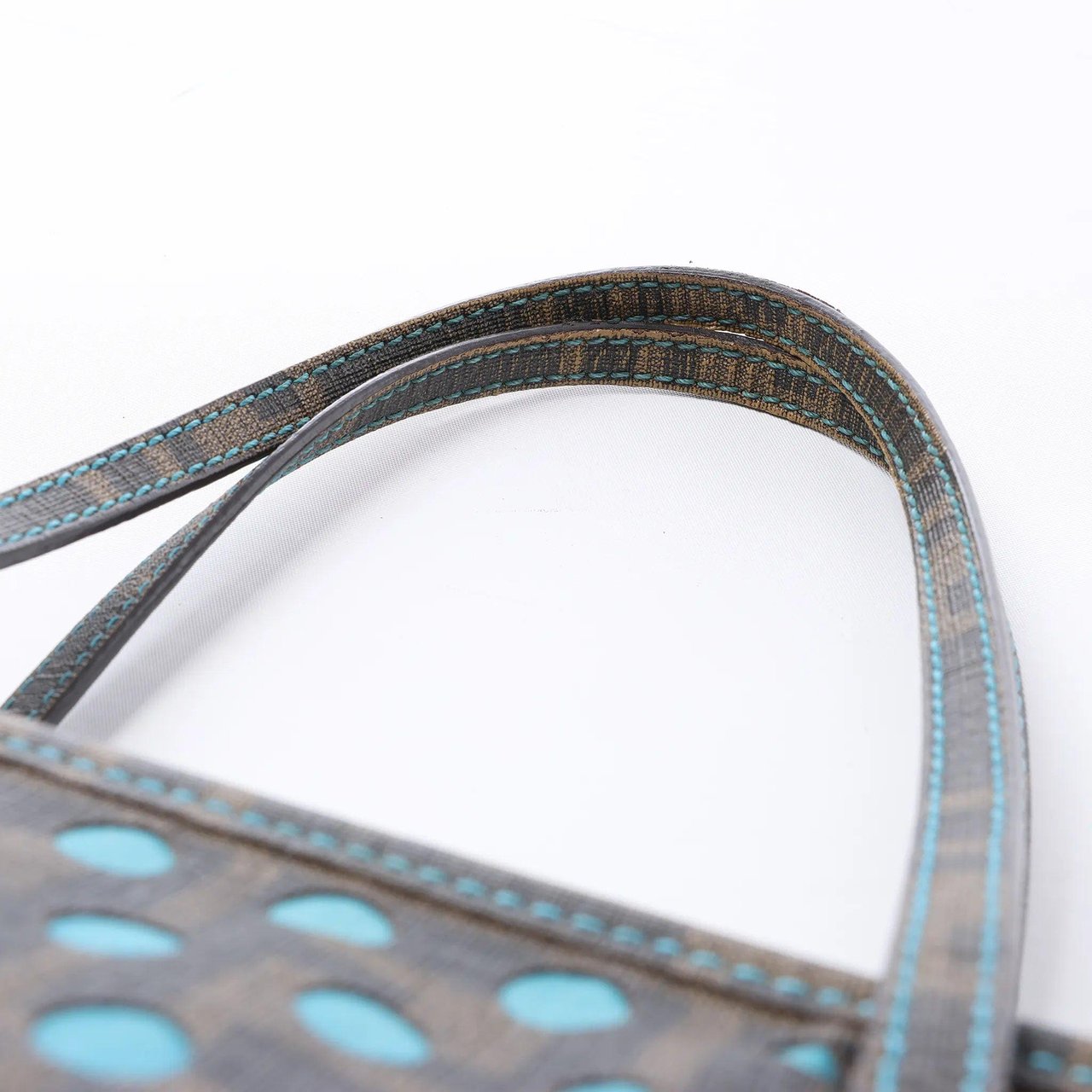 FENDI ZUCCa PVC Shoulder Bag in Brown x Blue 8BH223 Blauw
