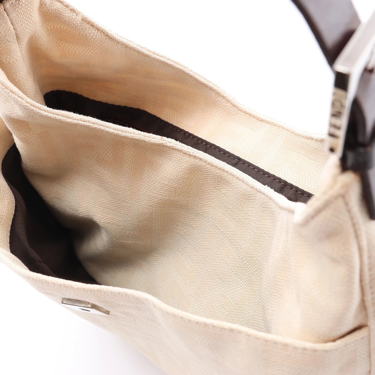 FENDI Mamma Baguette Canvas & Leather Shoulder bag in Beige Beige