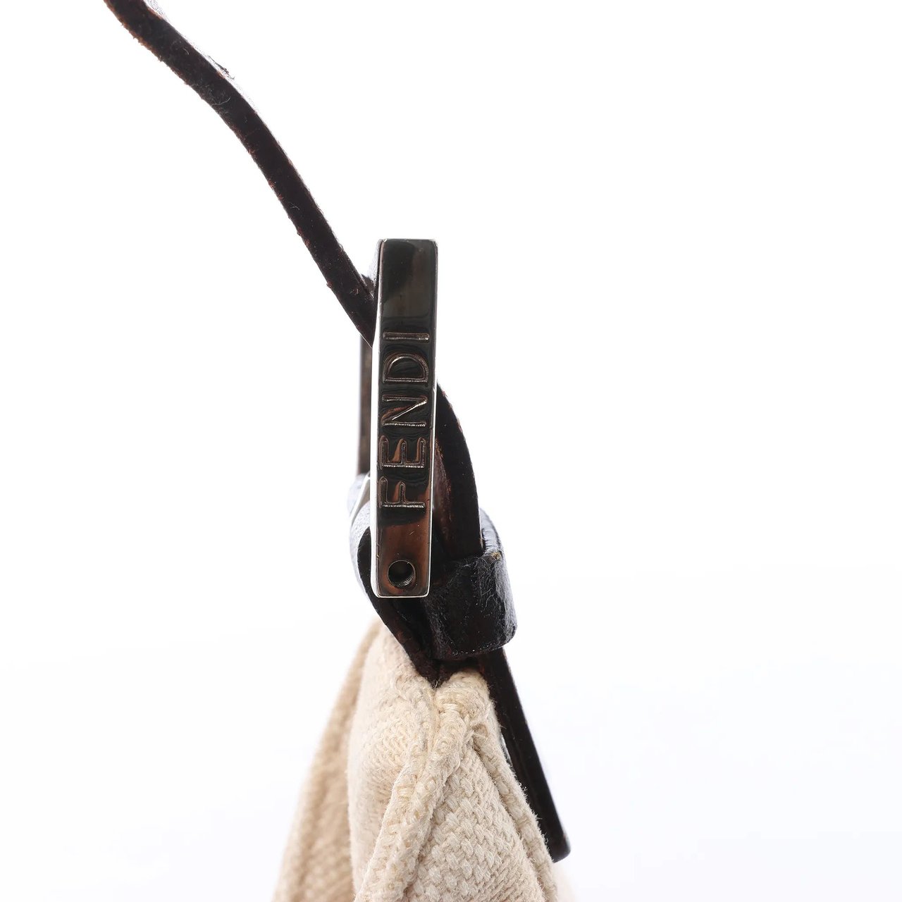 FENDI Mamma Baguette Canvas & Leather Shoulder bag in Beige Beige