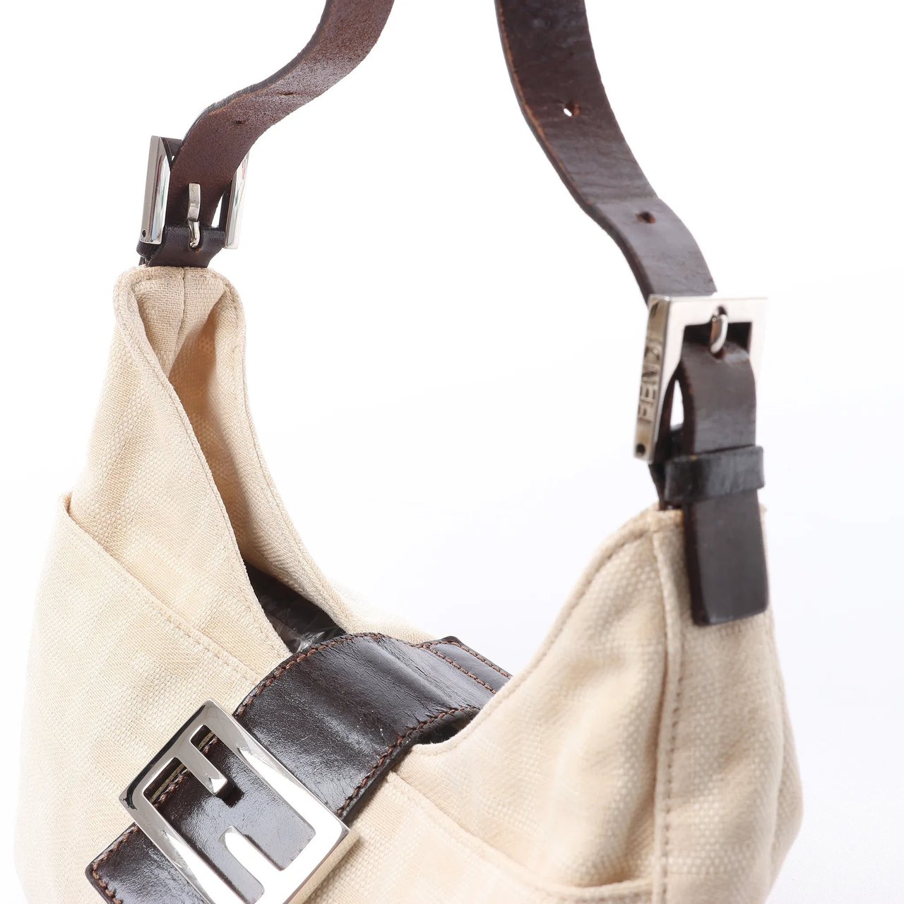 FENDI Mamma Baguette Canvas & Leather Shoulder bag in Beige Beige
