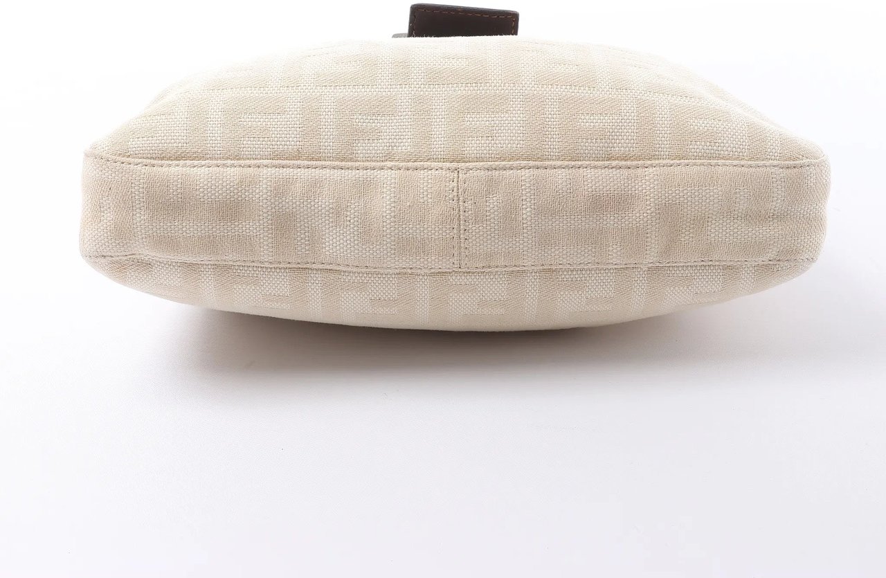 FENDI Mamma Baguette Canvas & Leather Shoulder bag in Beige Beige