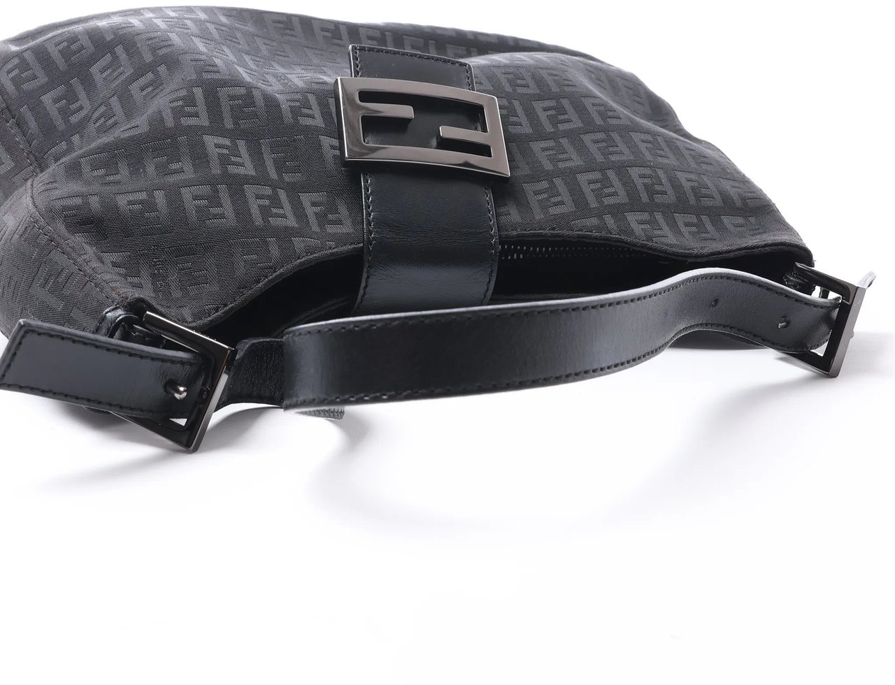 FENDI Mamma Baguette Zucchino Canvas & Leather Shoulder bag in Black 8BR036 Zwart