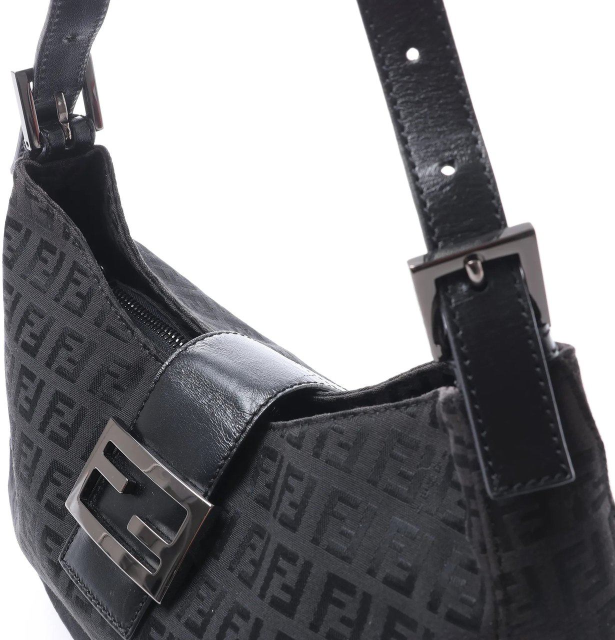 FENDI Mamma Baguette Zucchino Canvas & Leather Shoulder bag in Black 8BR036 Zwart