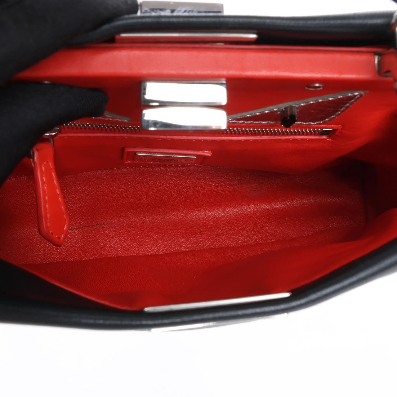 Fendi Peekaboo Mini Leather 2Way Handbag in Black 8BN244 Zwart