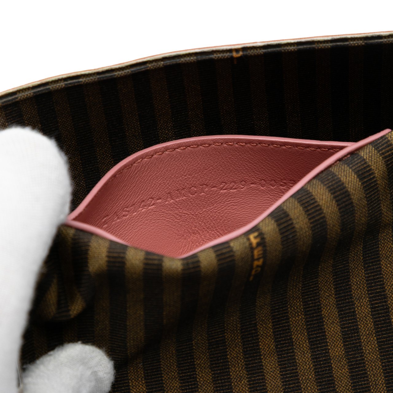 Fendi Silk Baguette Phone Pouch Satchel Roze