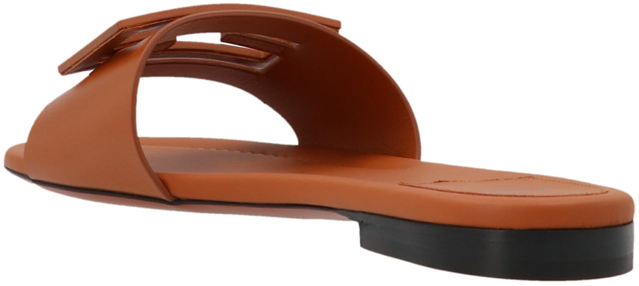 Fendi Brown Lamb Leather Slides Bruin