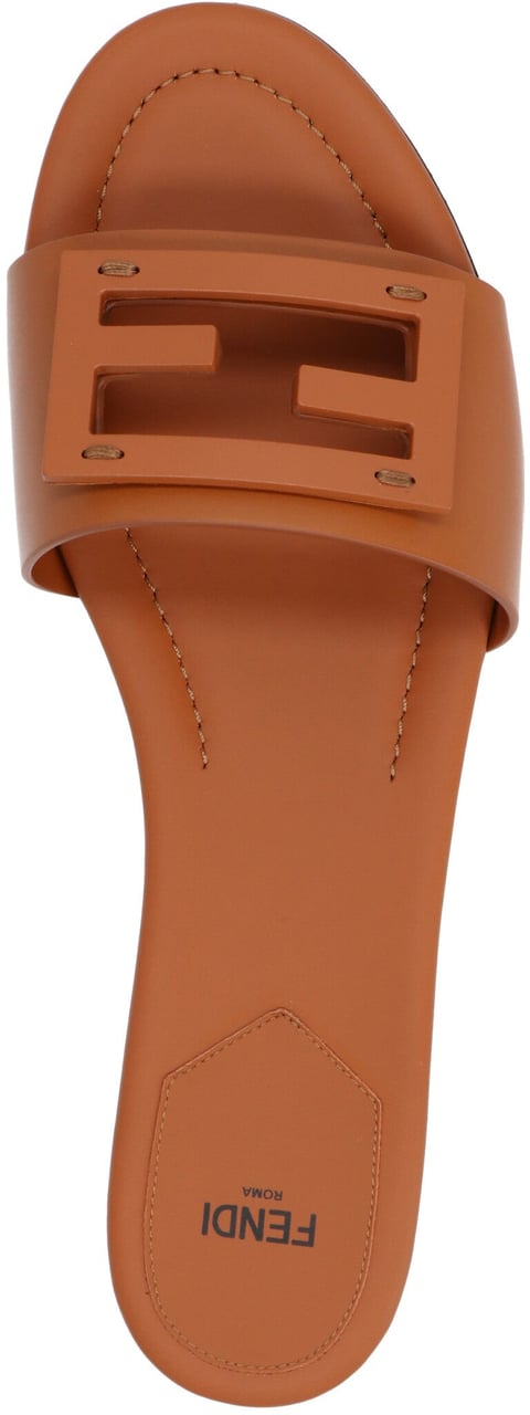 Fendi Brown Lamb Leather Slides Bruin