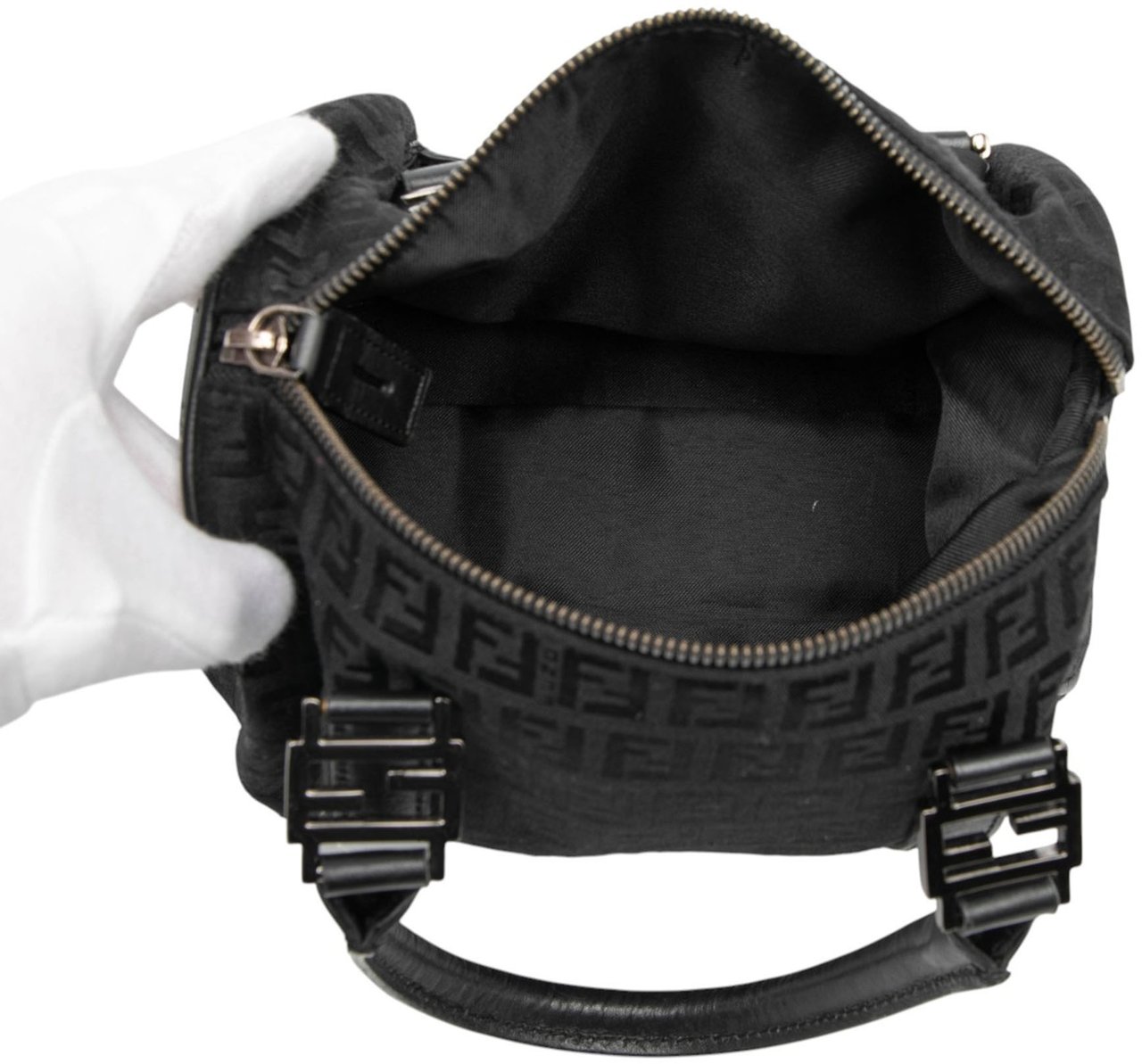 Fendi Zucchino Canvas Boston Bag Zwart