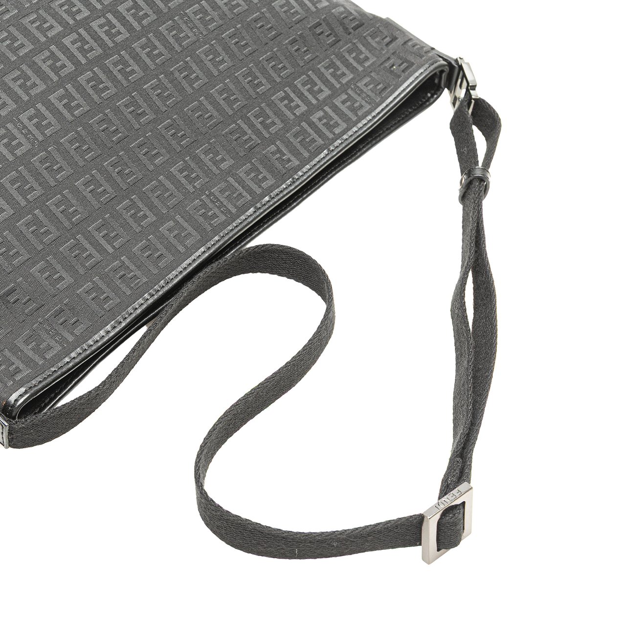 Fendi Zucchino Canvas Crossbody Zwart