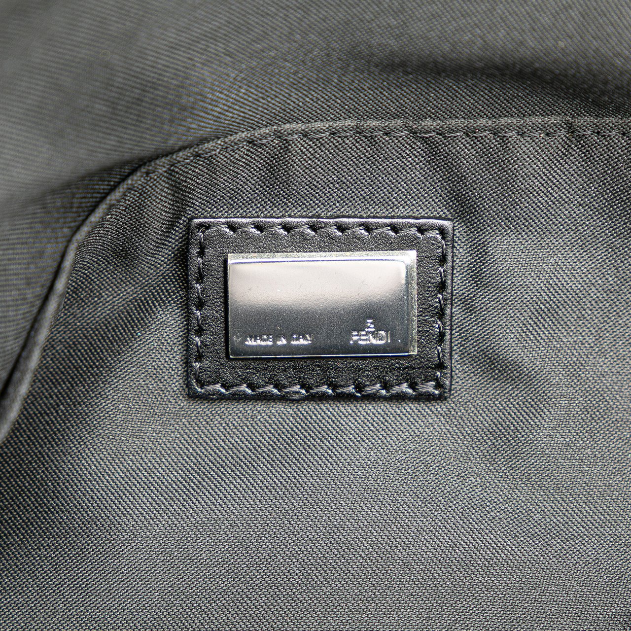 Fendi Zucchino Canvas Crossbody Zwart