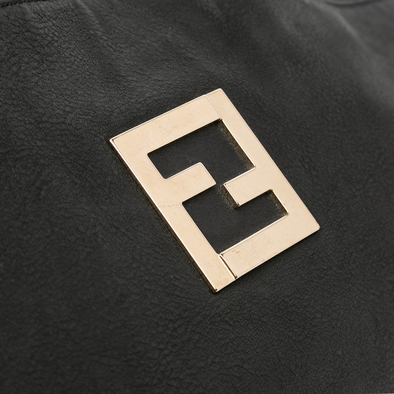 Fendi Medium Nubuck Chains Tote Zwart