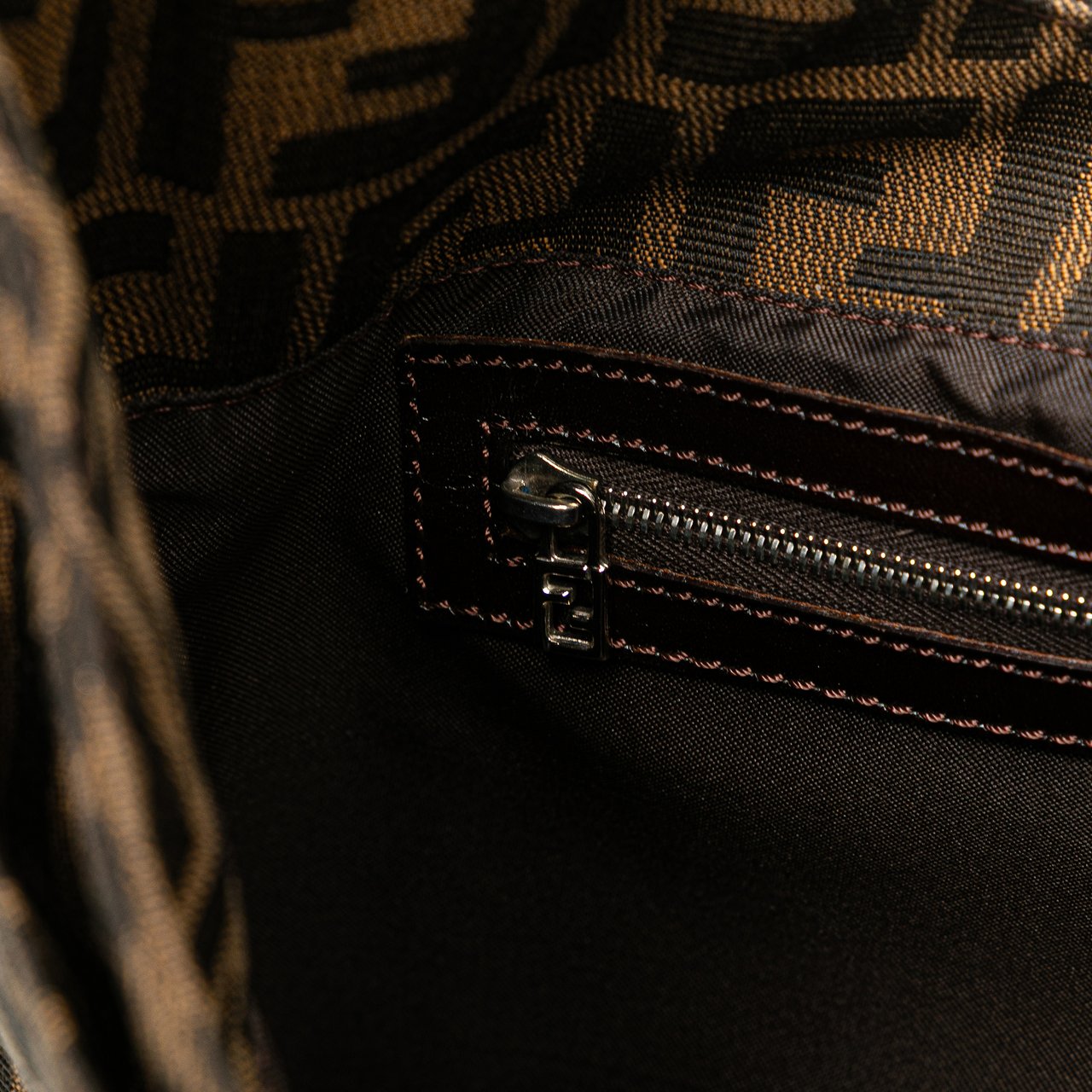 Fendi Zucca Canvas Shoulder Bag Bruin