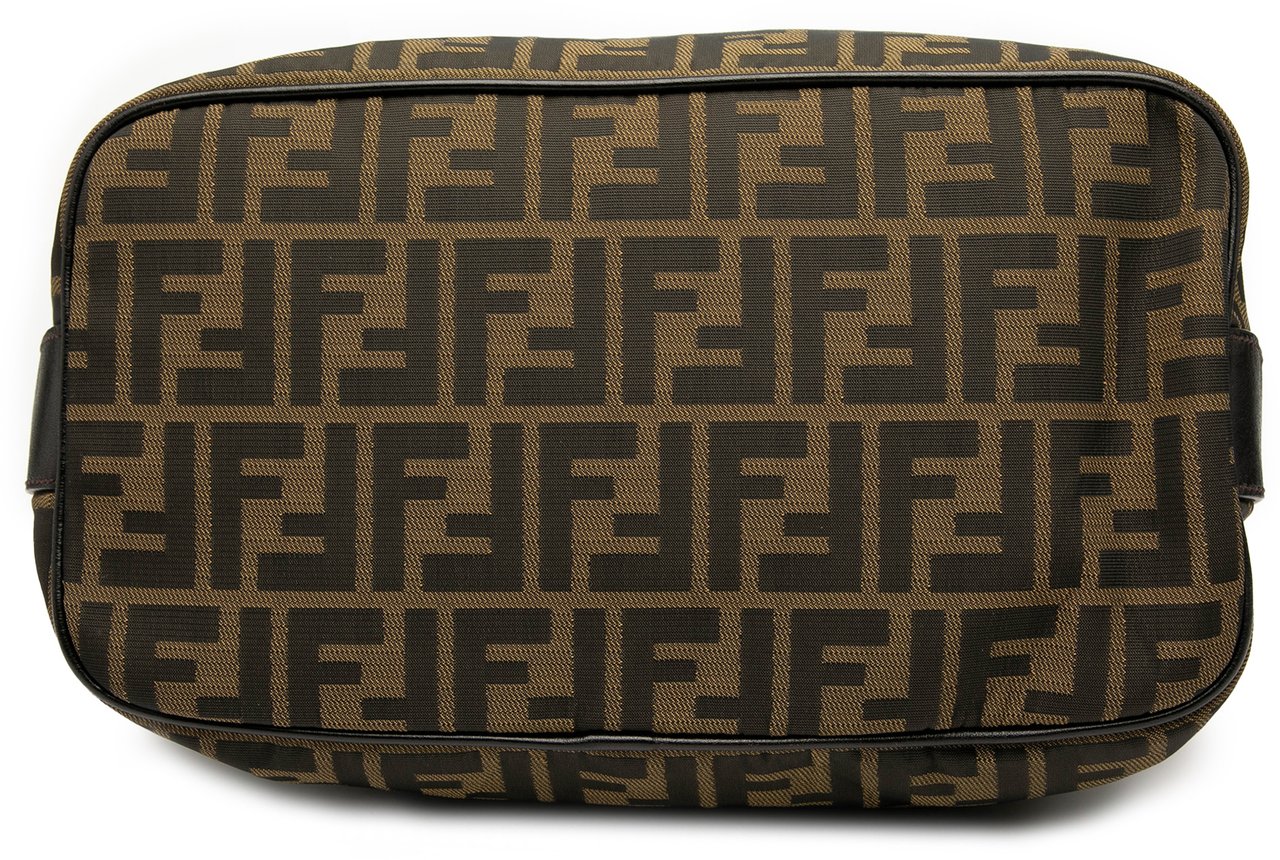 Fendi Zucca Canvas Shoulder Bag Bruin