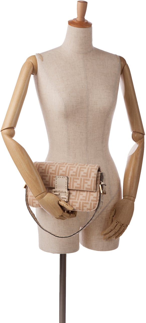 Fendi Zucca Wool Selleria Baguette Bruin