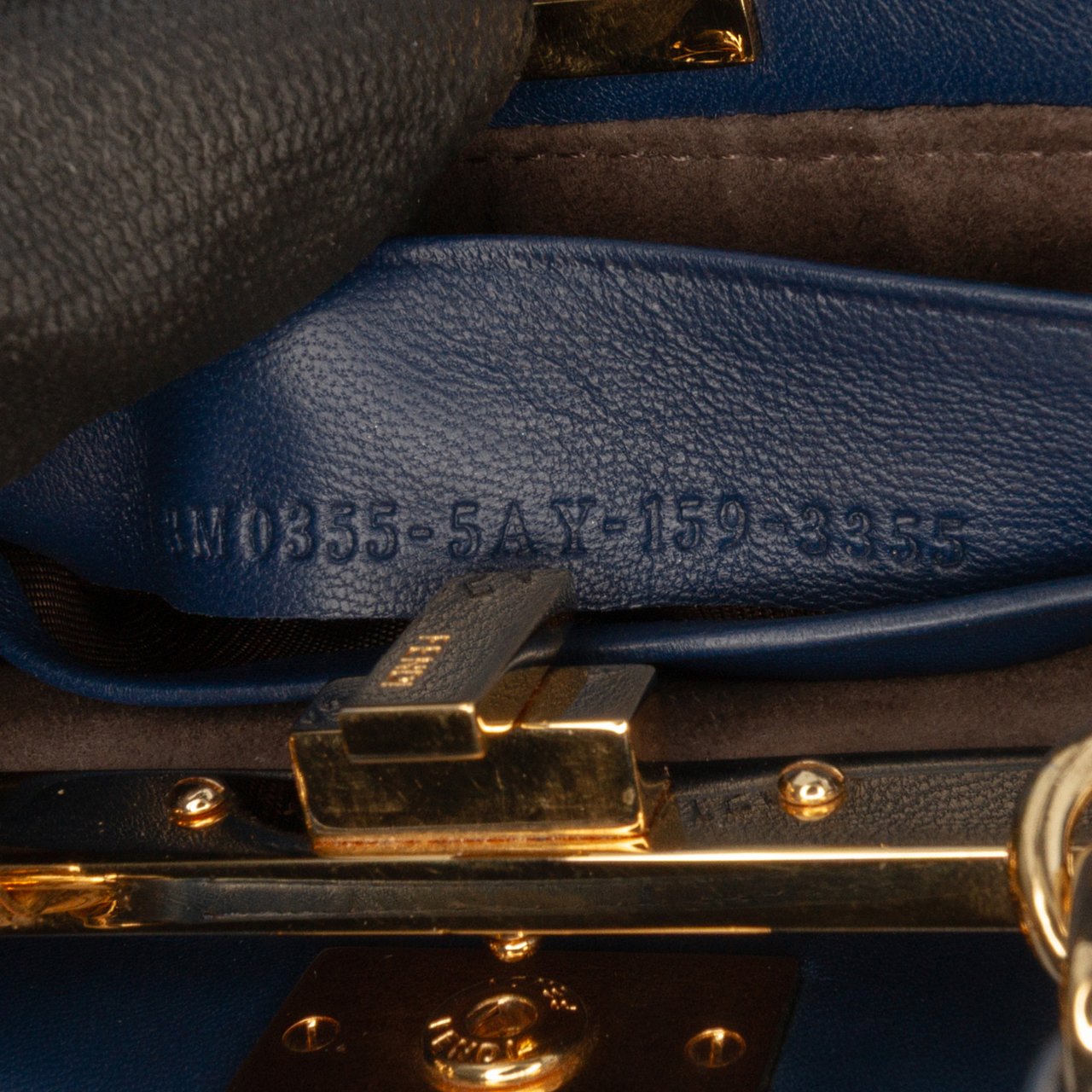 Fendi Micro Shearling Peekaboo Satchel Blauw