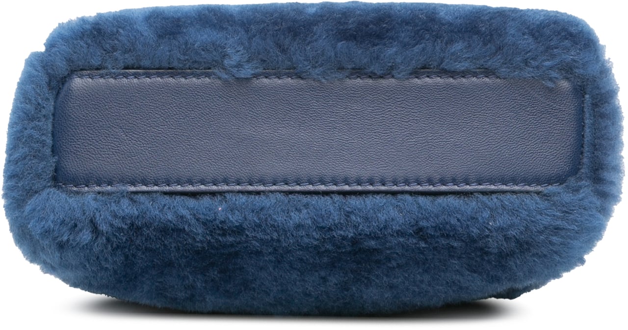 Fendi Micro Shearling Peekaboo Satchel Blauw
