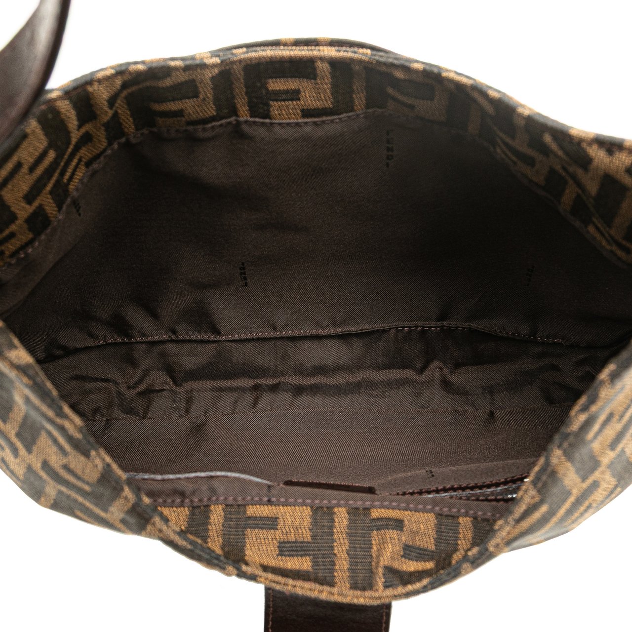Fendi Zucca Canvas Shoulder Bag Bruin