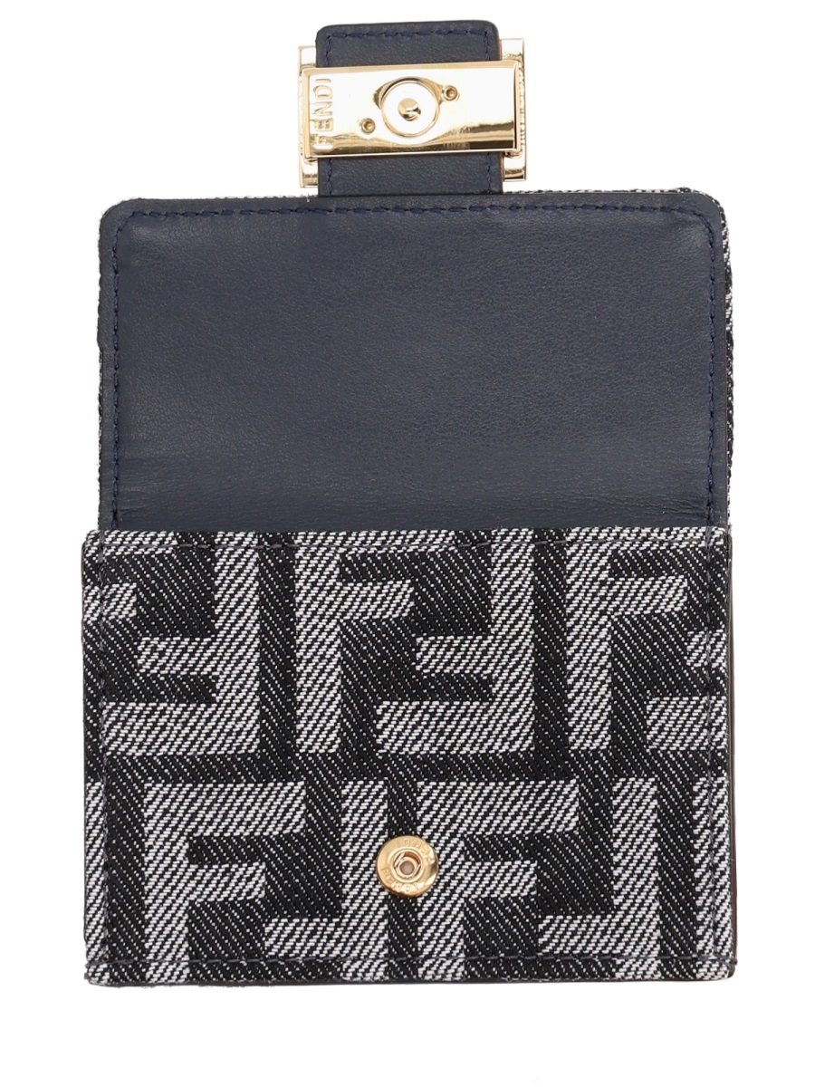 Fendi Black Trifold Baguette Wallet Grijs