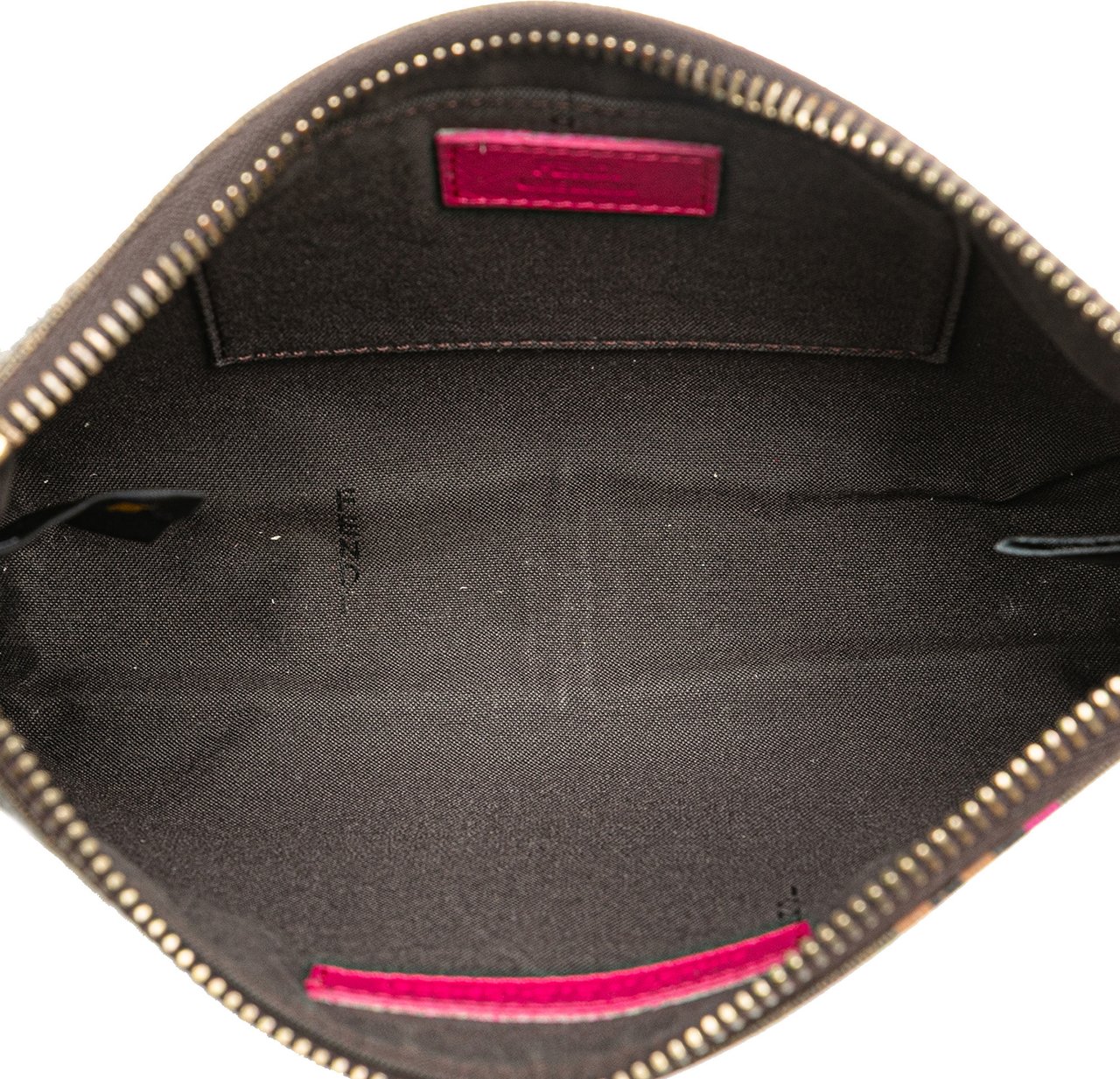 Fendi Zucca Spalmati Chain Pochette Bruin