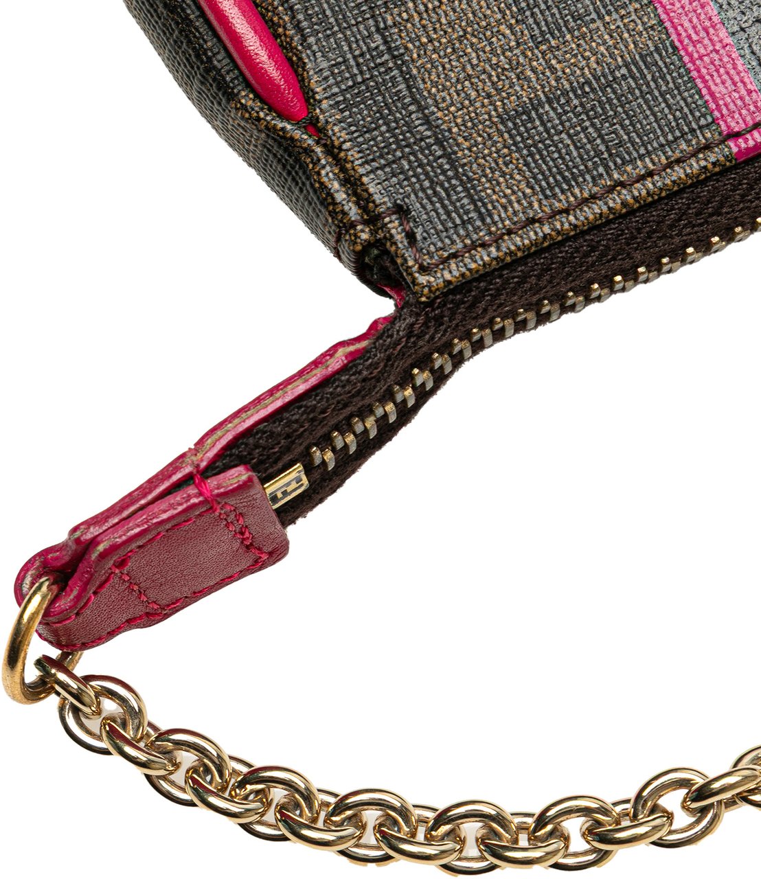 Fendi Zucca Spalmati Chain Pochette Bruin