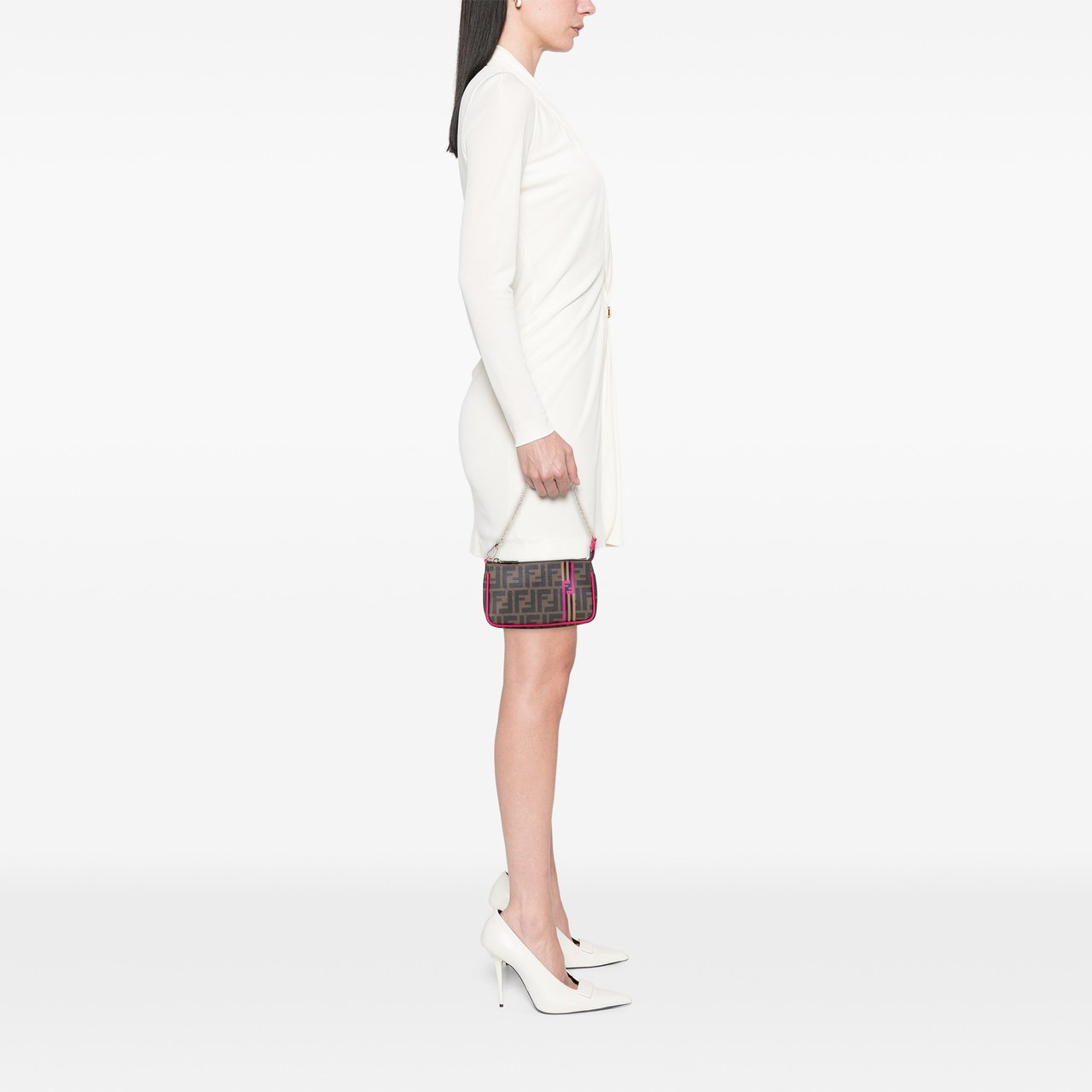Fendi Zucca Spalmati Chain Pochette Bruin