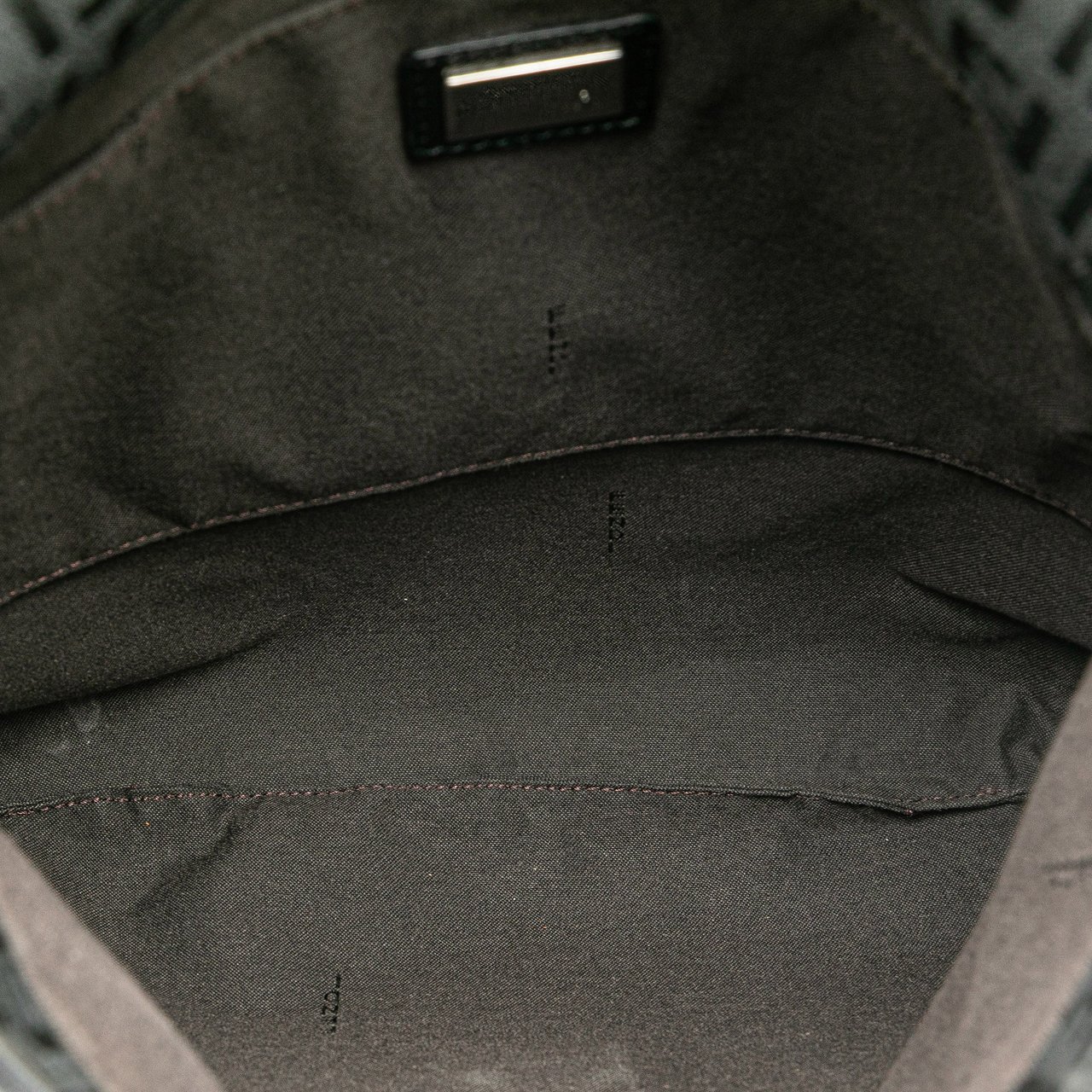 Fendi Zucchino Canvas Crossbody Zwart