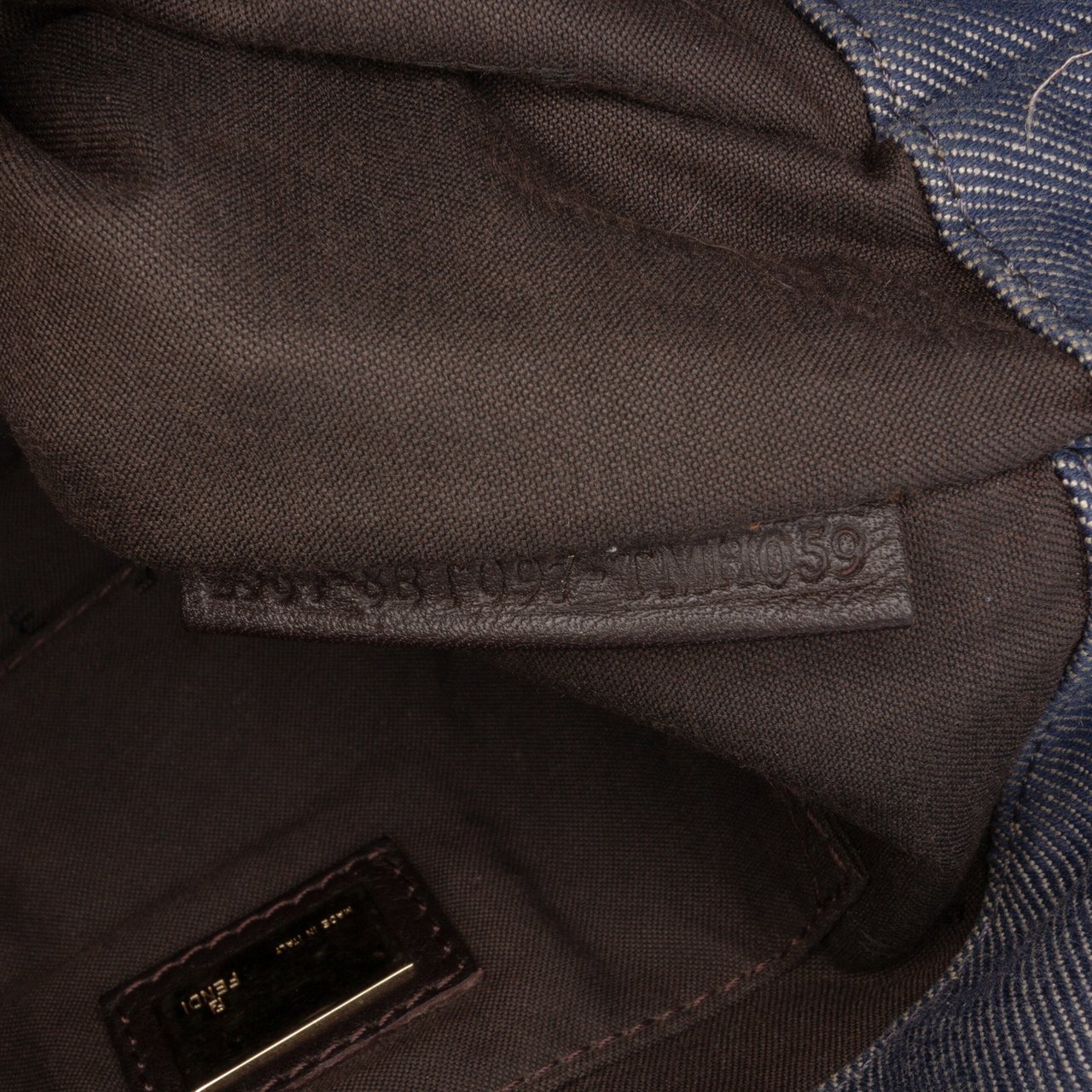 Fendi Zucca Trimmed Denim Buckle Flap Bag Blauw
