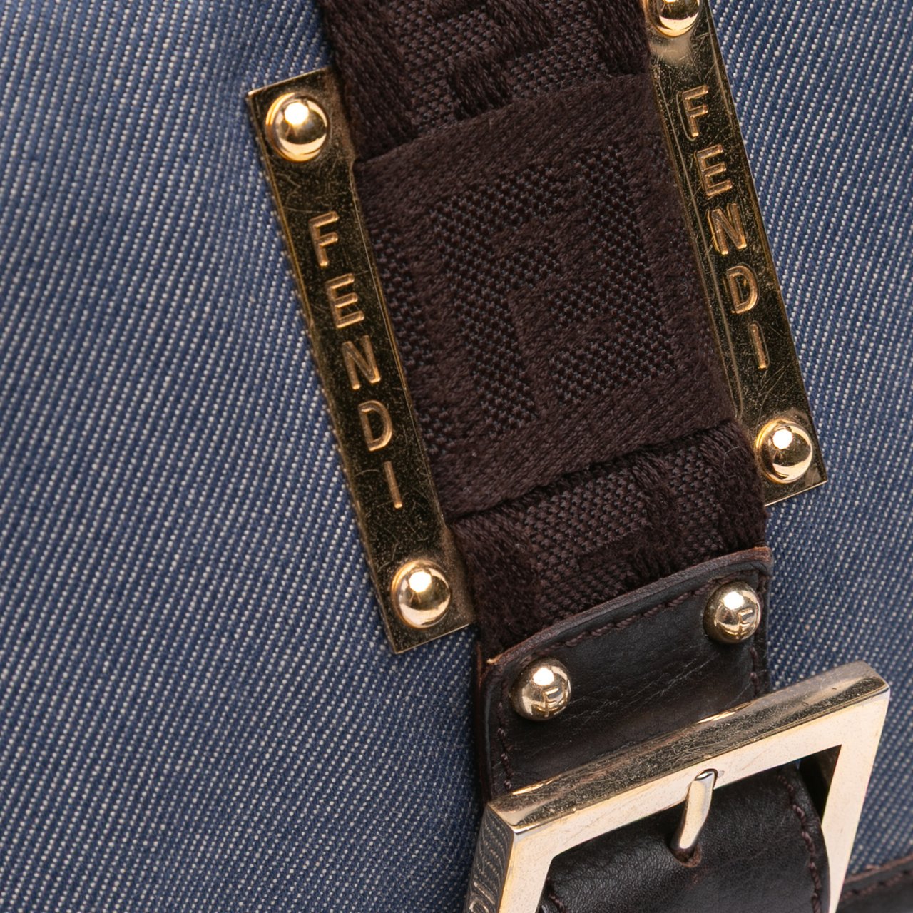 Fendi Zucca Trimmed Denim Buckle Flap Bag Blauw