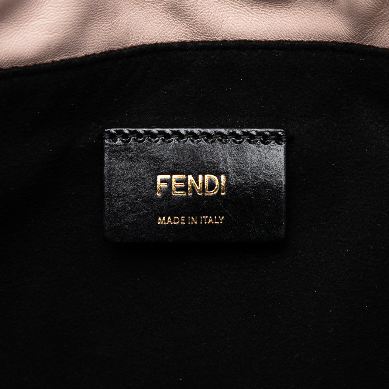 Fendi Medium Leather Logo Drawstring Crossbody Roze