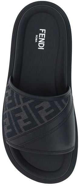 Fendi Gray Fabric Flat Sandals Grijs