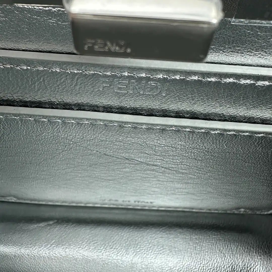 Fendi Fendi by Marc Jacobs Peekaboo ISeeU Petite silver / unworn Zilver