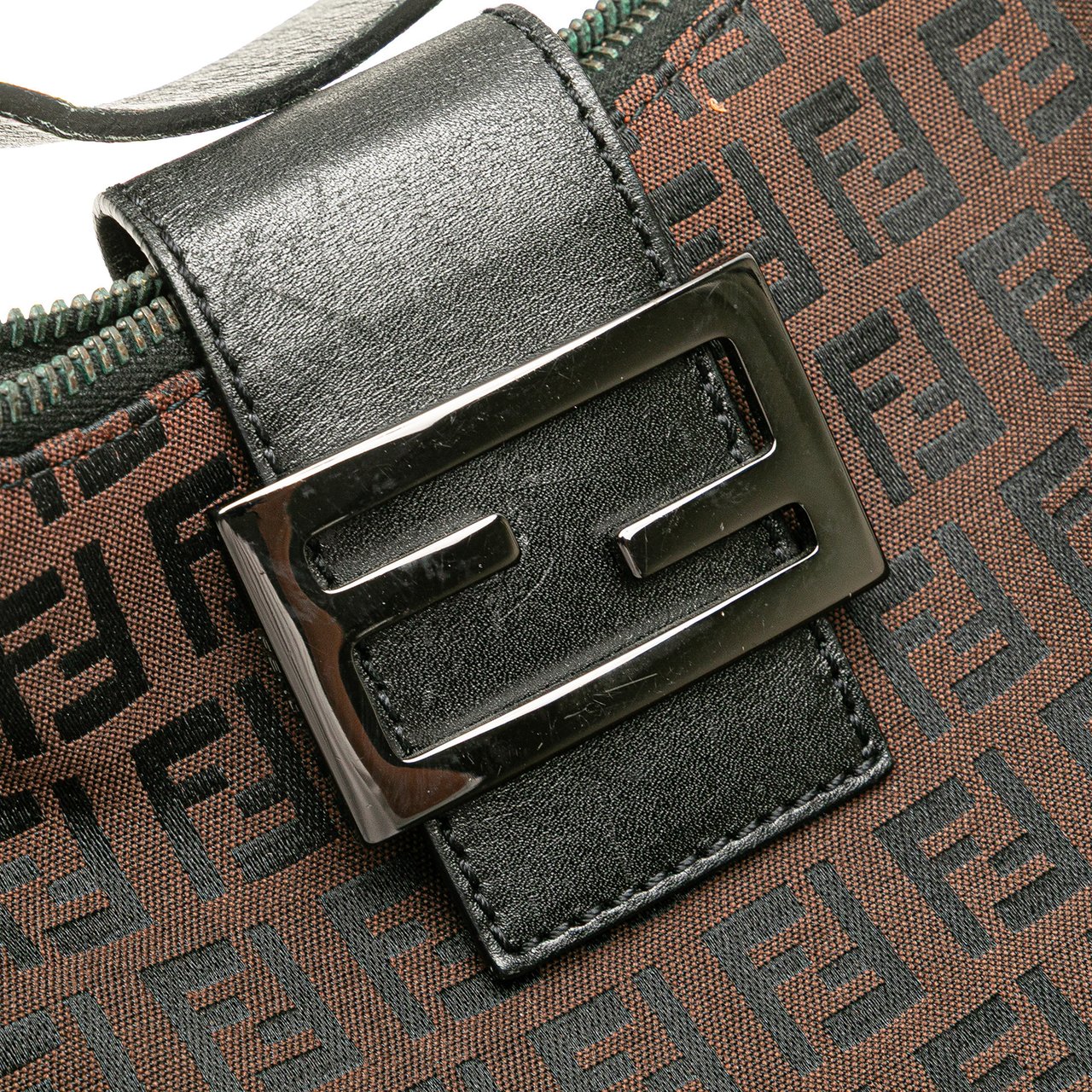 Fendi Zucchino Canvas Shoulder Bag Bruin