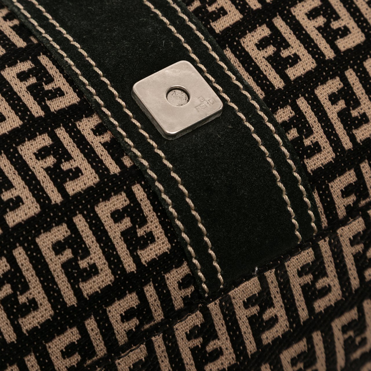 Fendi Zucchino Canvas Shoulder Bag Bruin