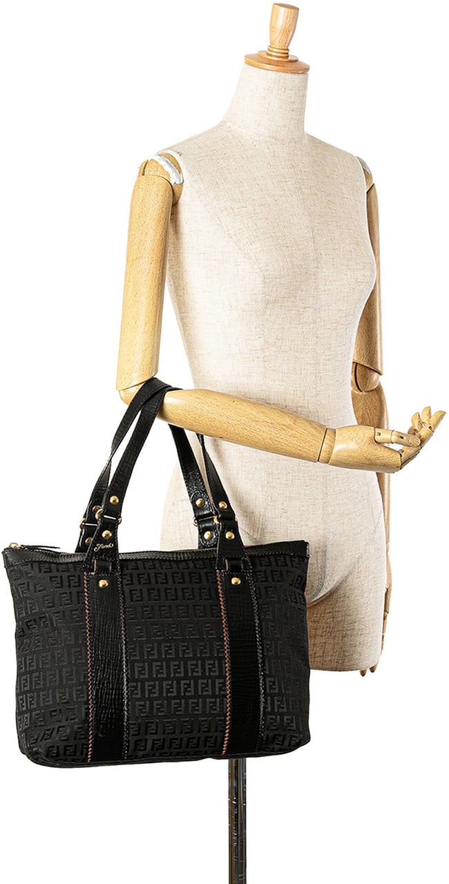 Fendi Zucchino Canvas Handbag Zwart