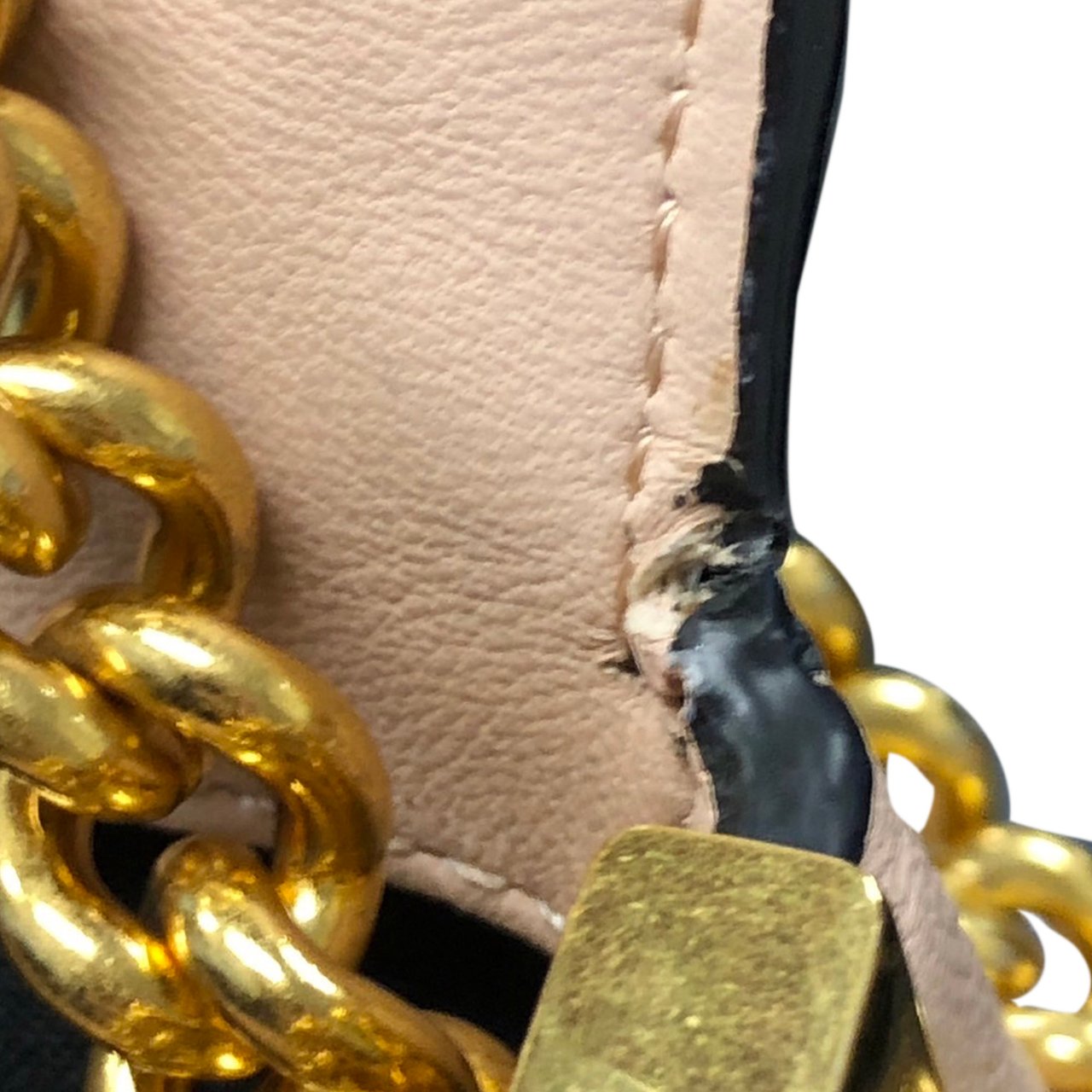 Fendi Mini Baguette Chain Roze