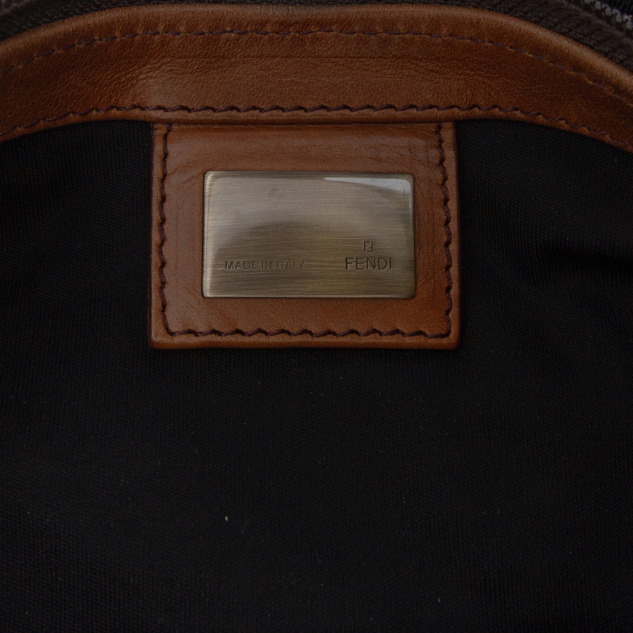 Fendi Zucca Canvas FF Flat Messenger Bag Bruin