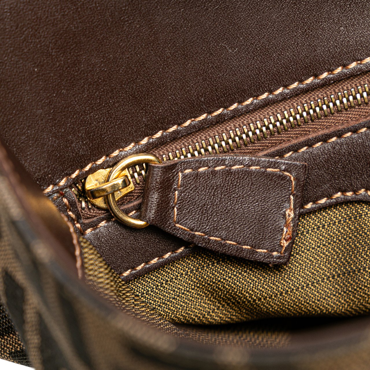 Fendi Zucca Canvas Shoulder Bag Bruin
