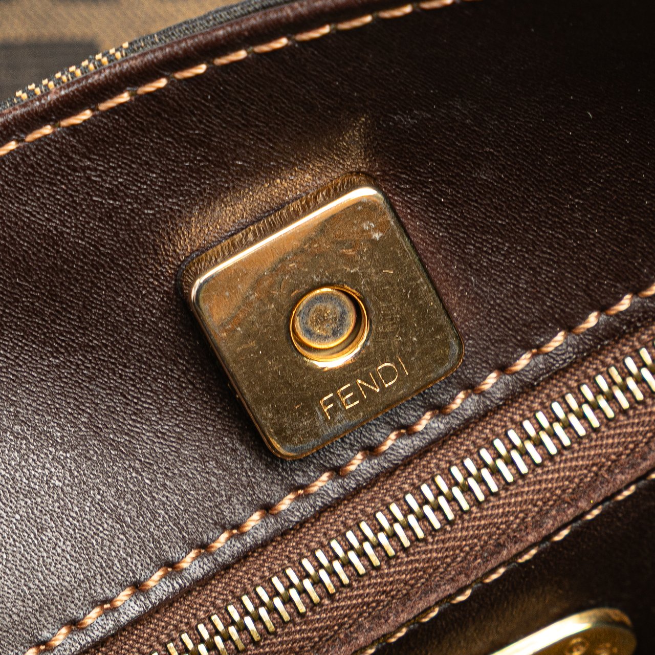 Fendi Zucca Canvas Shoulder Bag Bruin