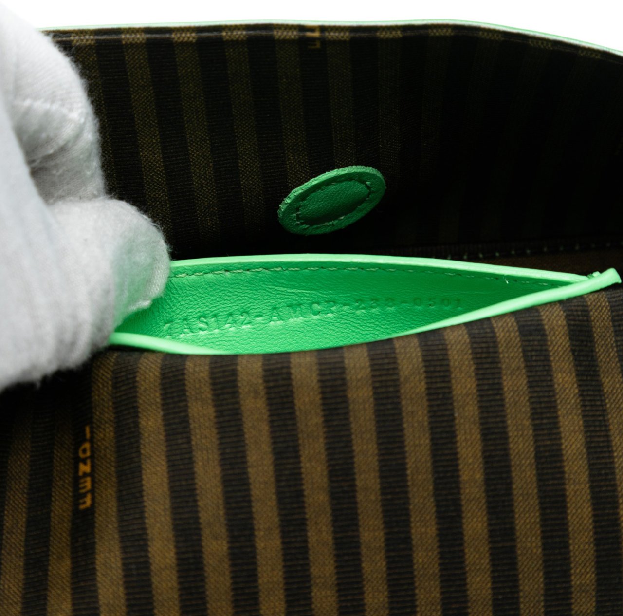 Fendi Silk Baguette Phone Pouch Satchel Groen