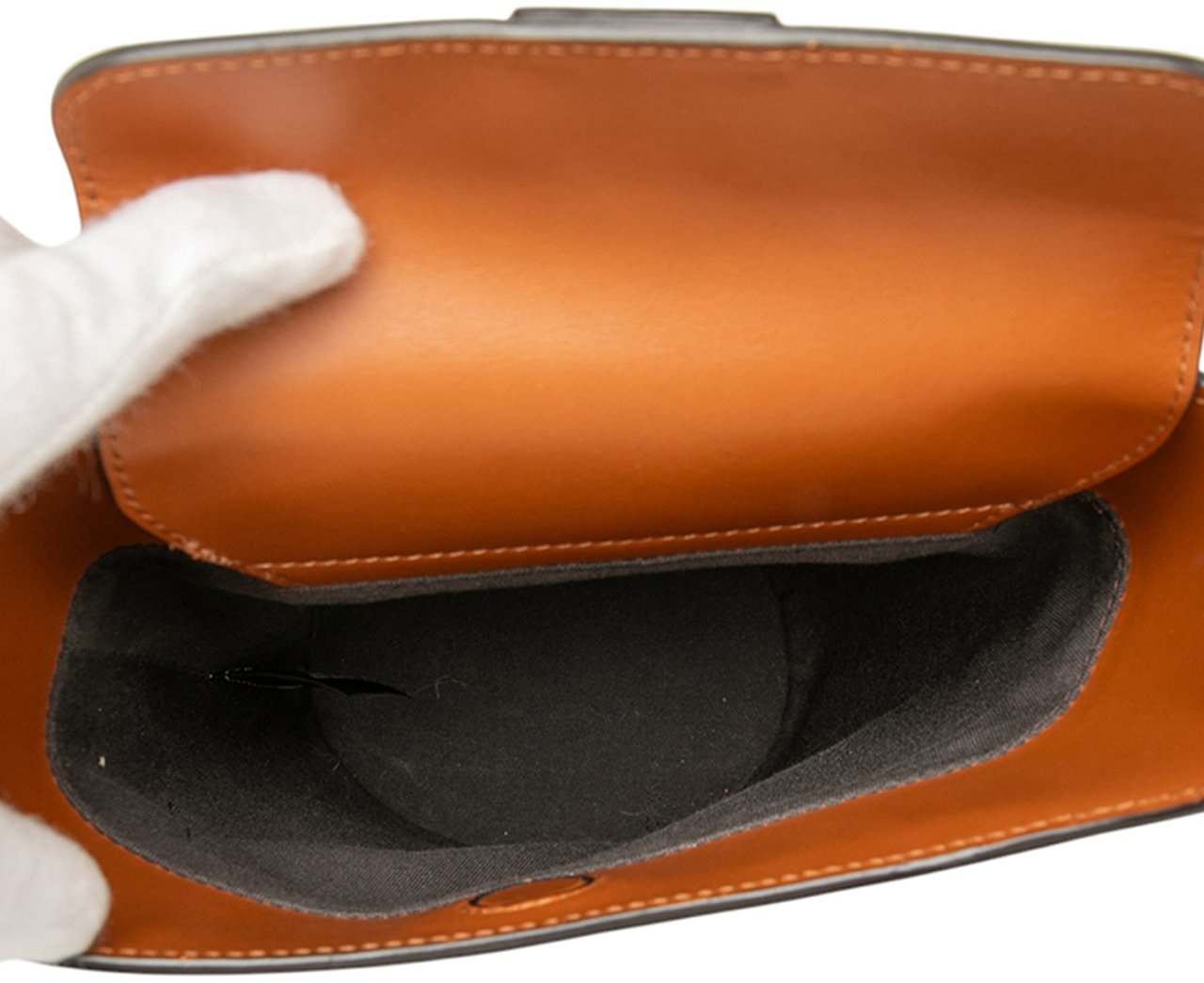 Fendi Leather Debossed Logo Bucket Bag Bruin