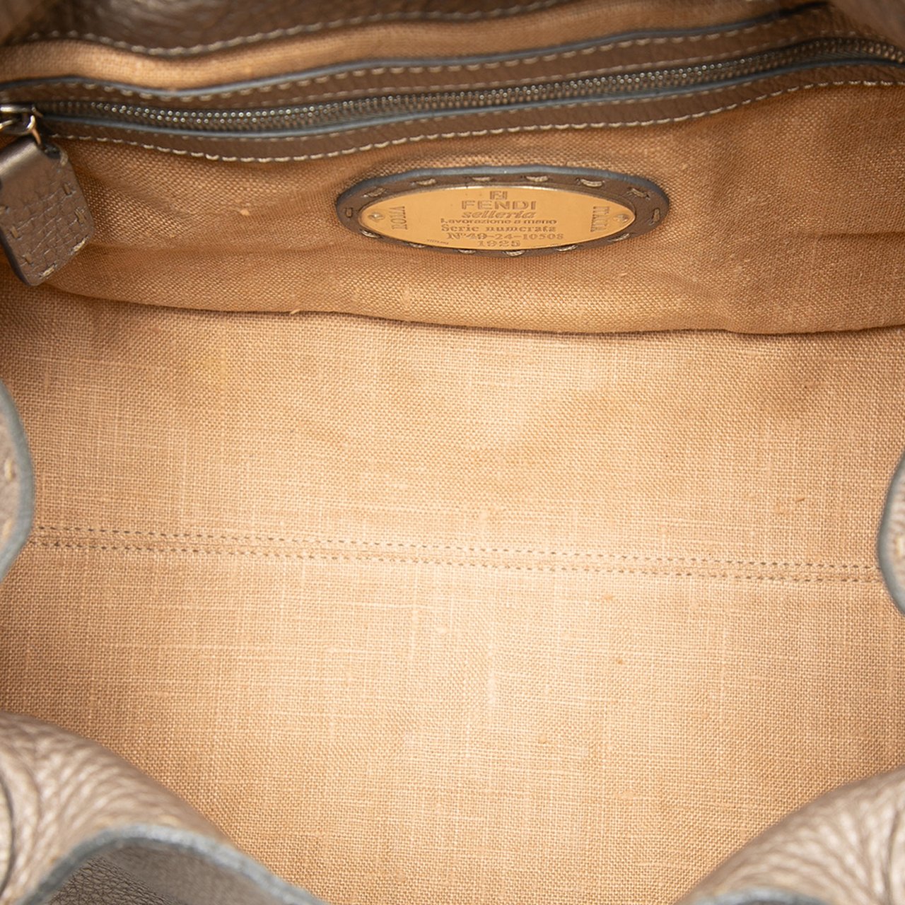 Fendi Leather Selleria Sporty Shoulder Bag Bruin