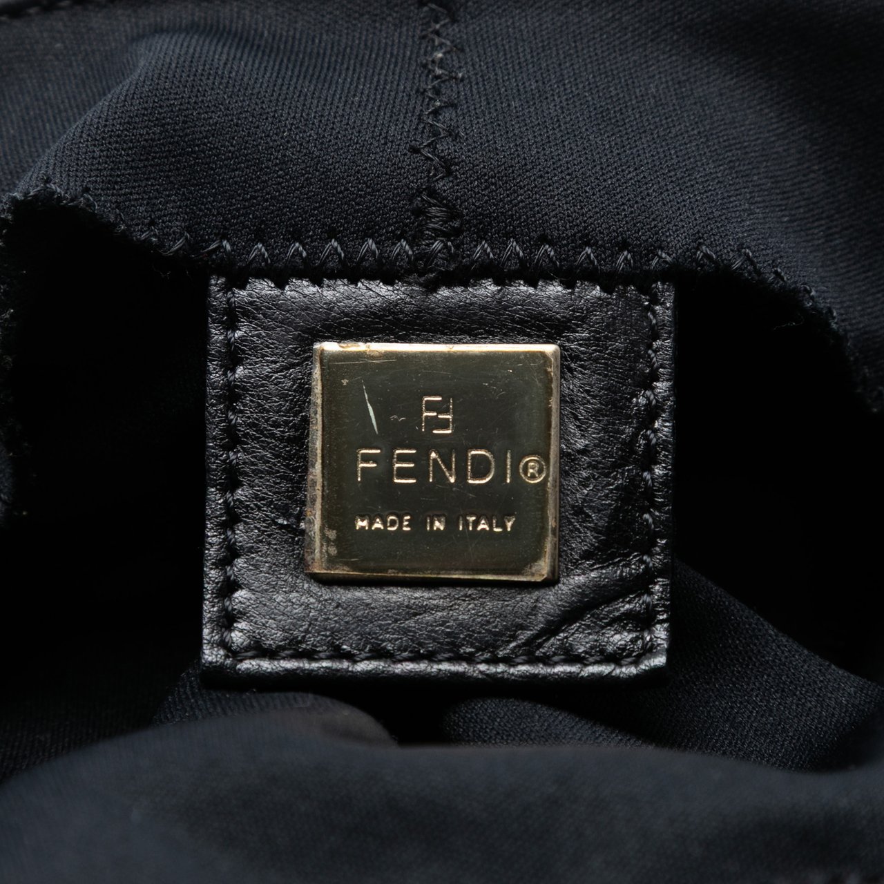 Fendi Neoprene Shoulder Bag Zwart