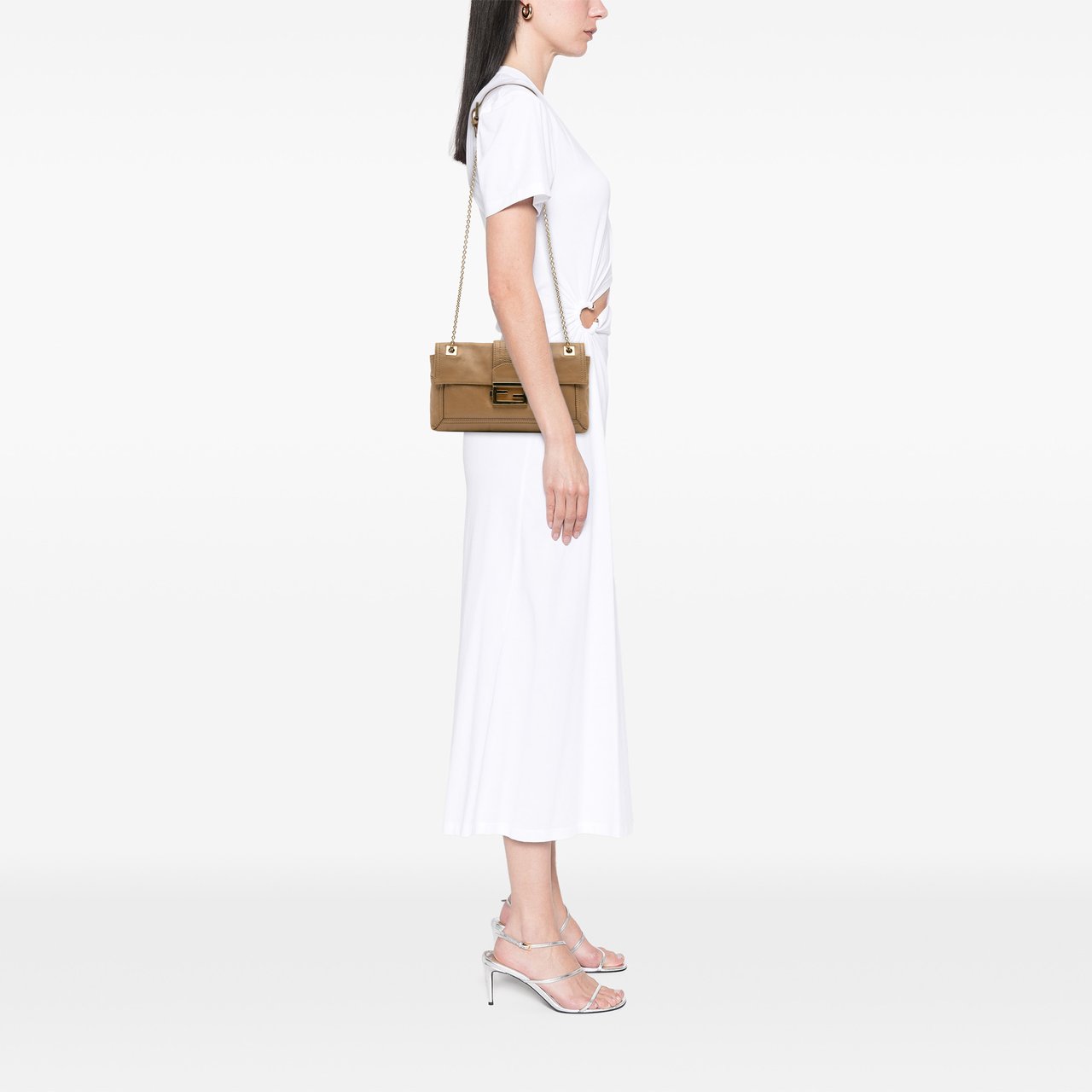 Fendi Leather Baguette Chain Flap Bruin