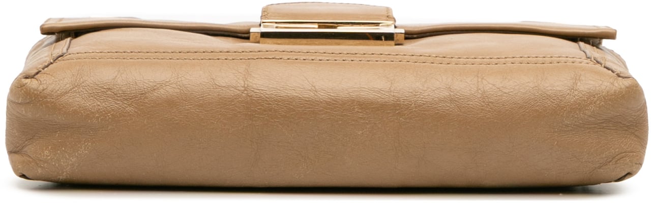 Fendi Leather Baguette Chain Flap Bruin