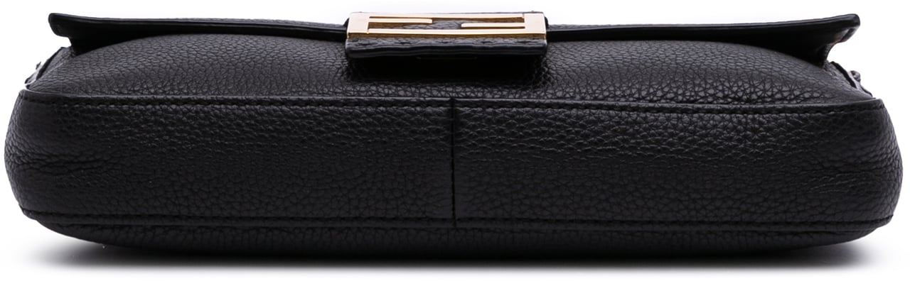 Fendi Leather Selleria Convertible Baguette Satchel Zwart