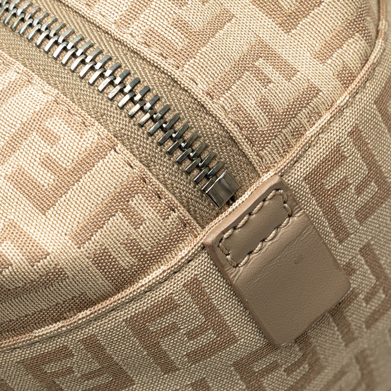 Fendi Zucchino Canvas Pouch Zwart