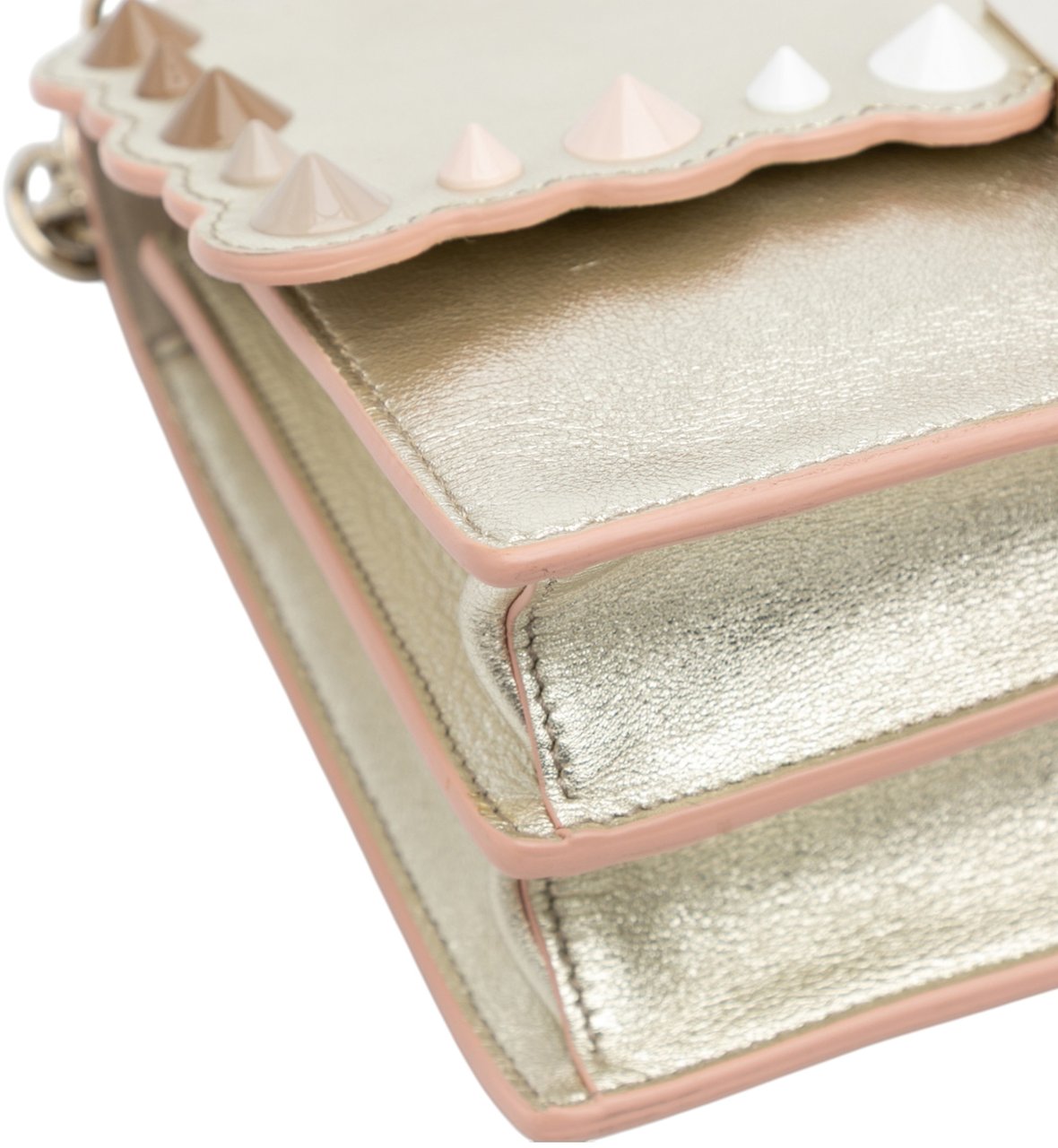 Fendi Small Scalloped Metallic Calfskin Studded Pearl Kan I Crossbody Zilver