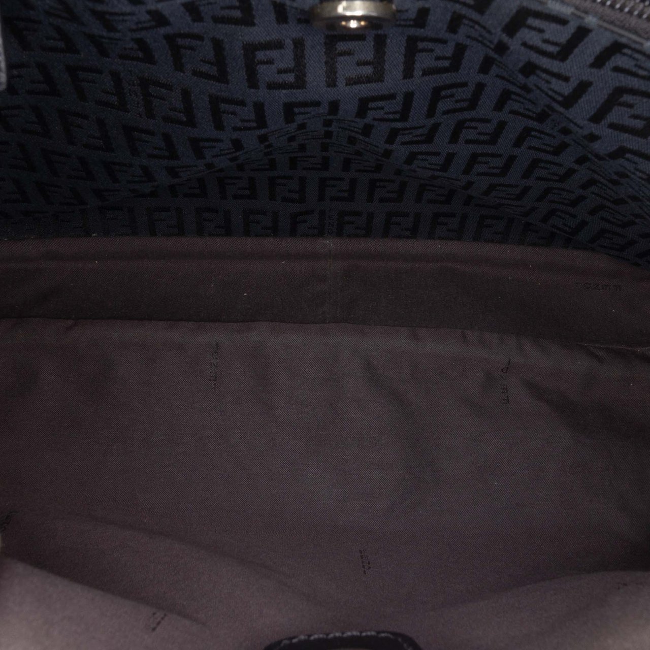 Fendi Zucchino Canvas Shoulder Bag Zwart