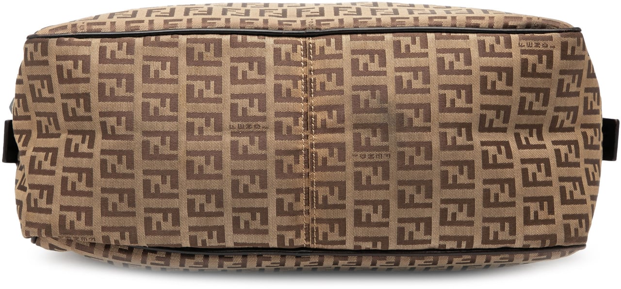 Fendi Zucchino Canvas Shoulder Bag Bruin